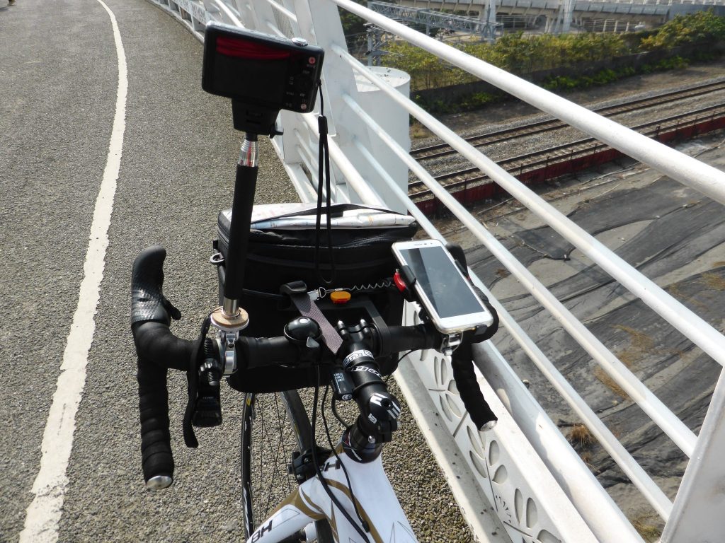 旅行中の自転車コックピット部分