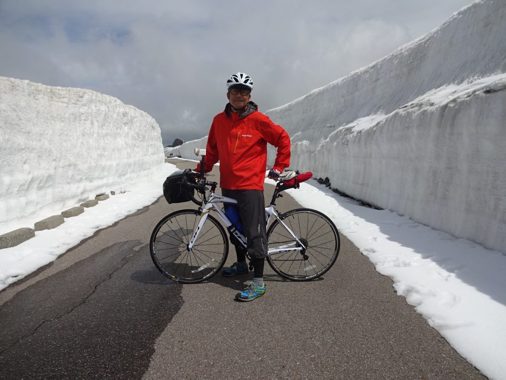 到着しました雪の壁