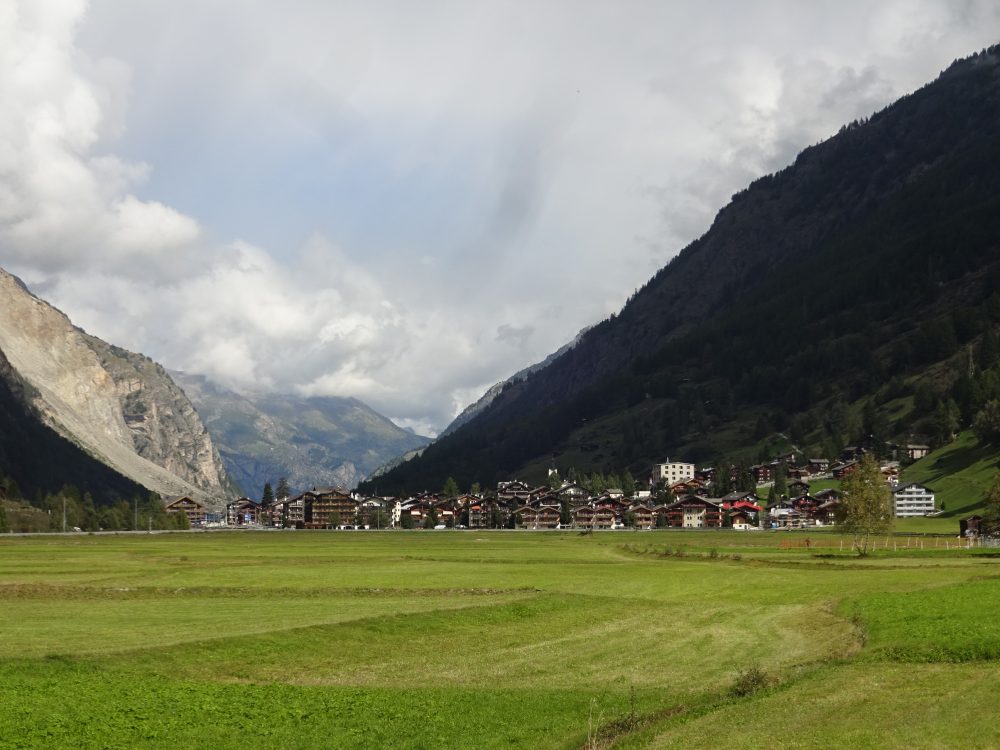 スイスらしい田園風景