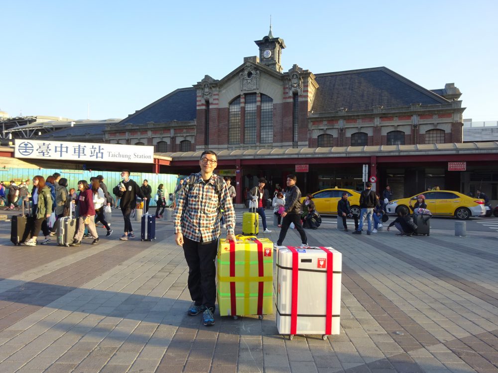 台中駅前に到着