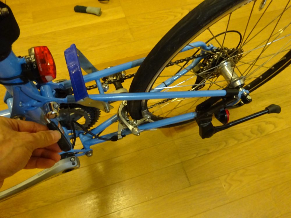 BikeFriday折り畳むクイックレバーを緩める