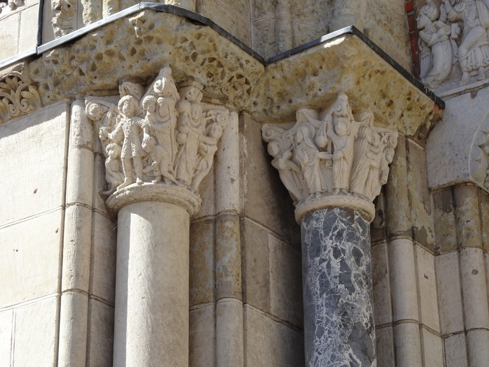 トゥールーズ・サンセルナン教会の装飾