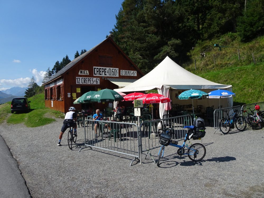 ペルスールド峠 Col de Peyresourdeの茶屋