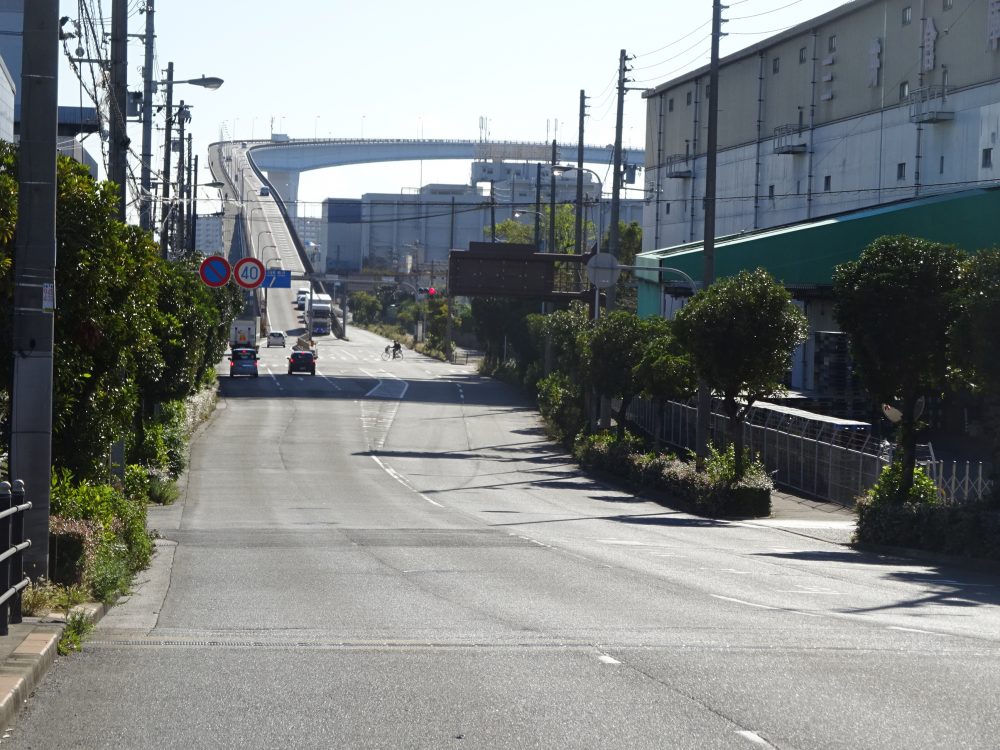 大阪のべた踏み坂なみはや大橋