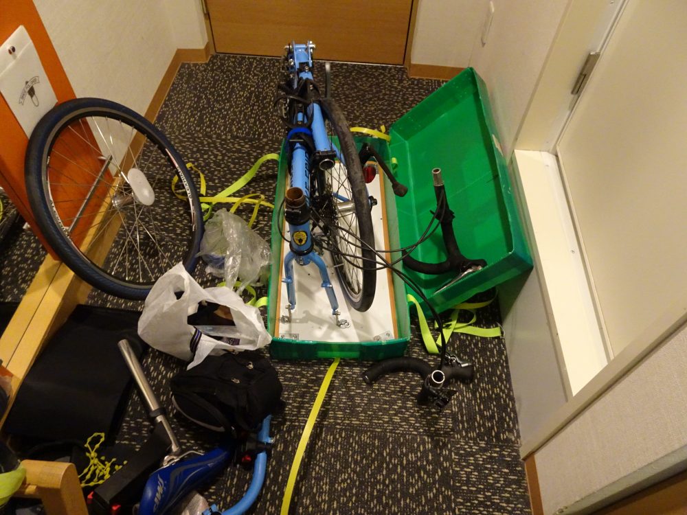 BikeFriday組み立て作業開始