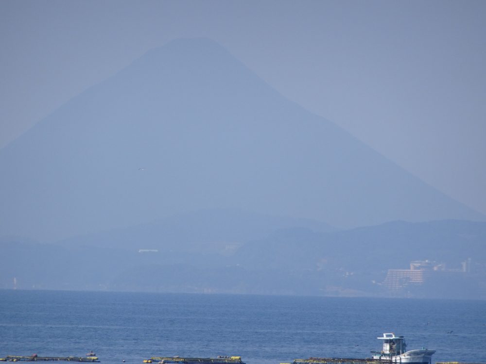 開聞岳のシルエット