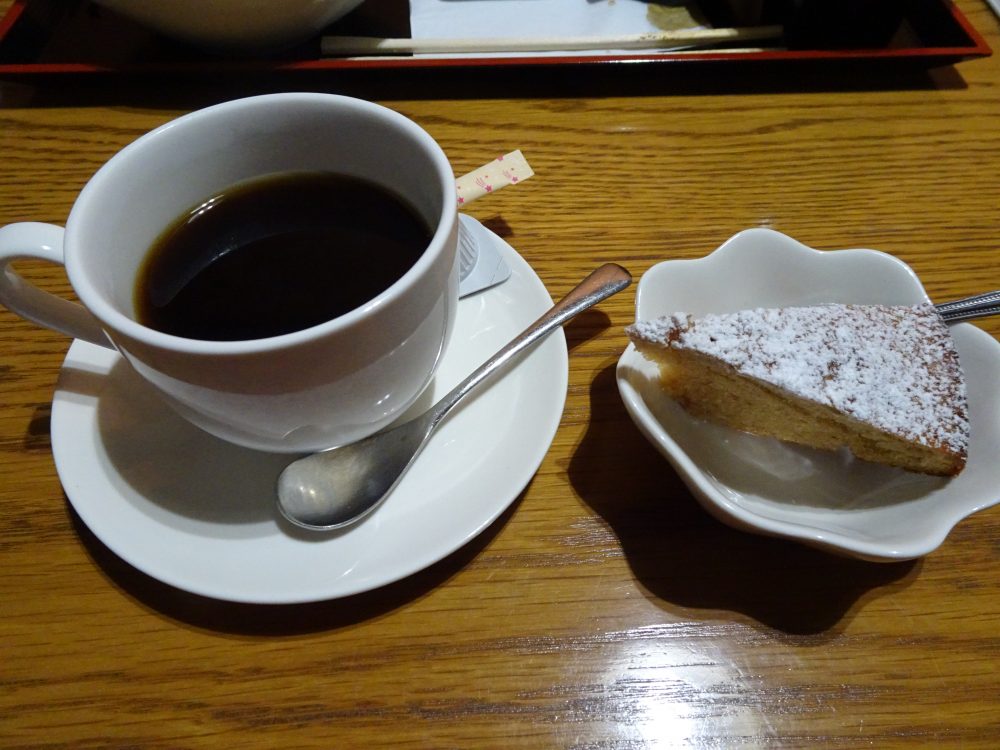 レストランマルゲリータのコーヒーとデザート