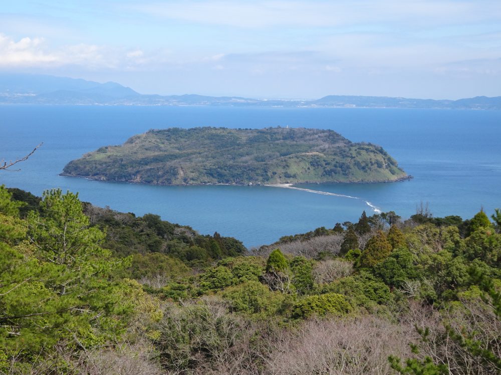 魚見岳からちりりんロードを望む