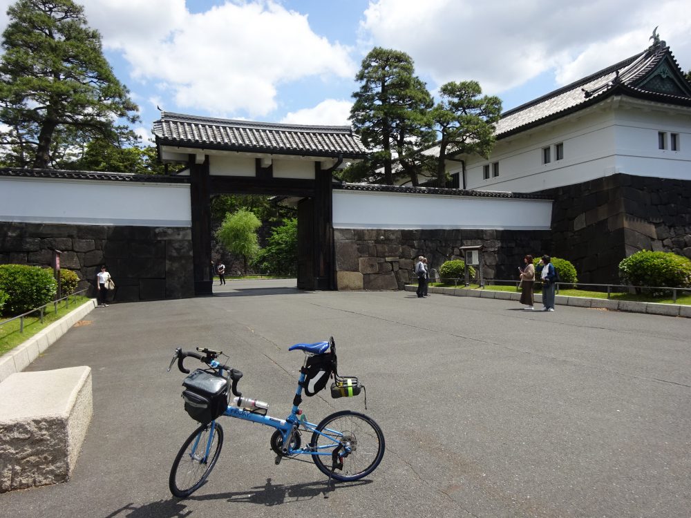 皇居とBikeFriday