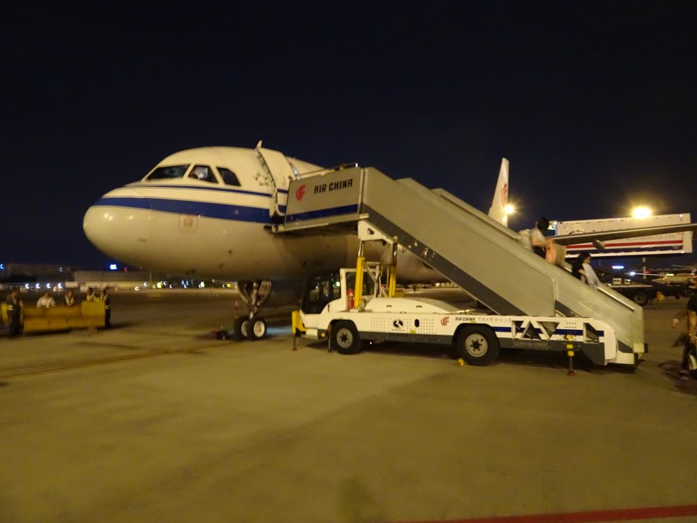 中国国際航空にて成都到着