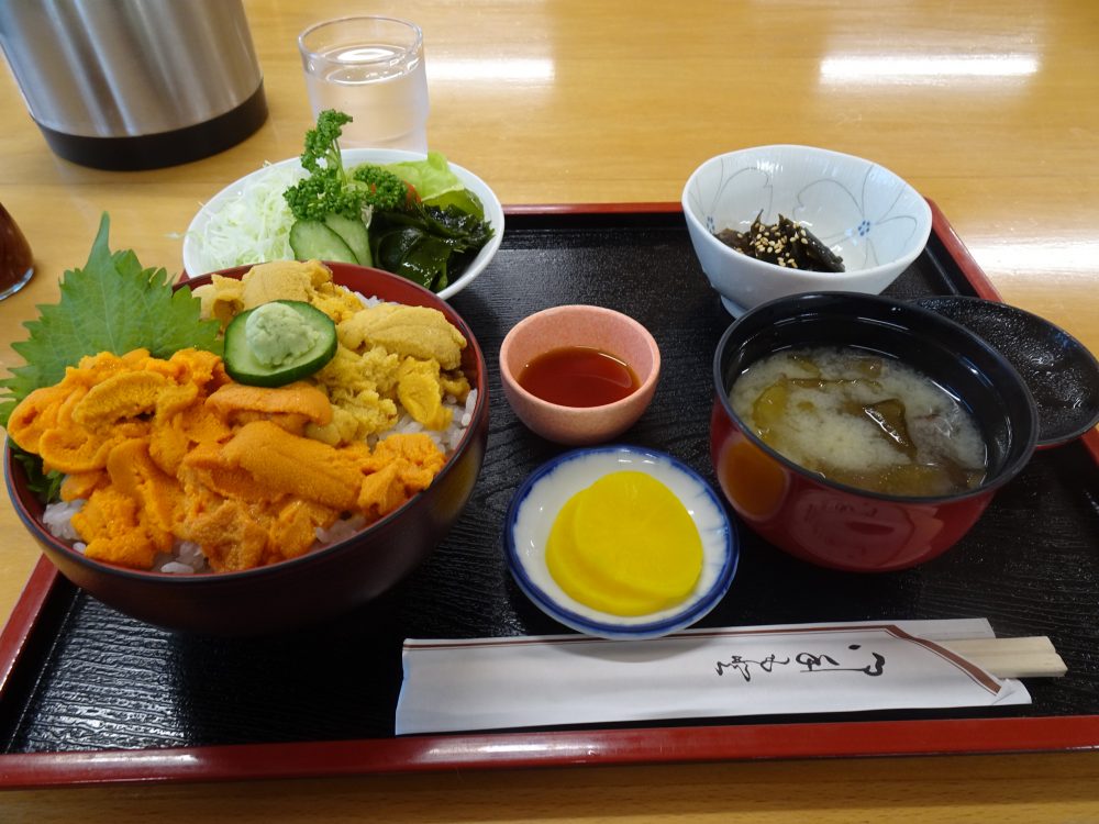 本場利尻島のうに丼