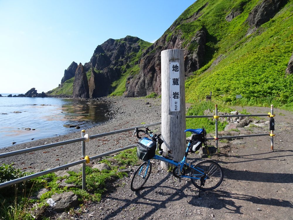 礼文島地蔵岩