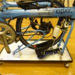 完成した輪行箱へのミニベロ、Bikefridayの梱包方法