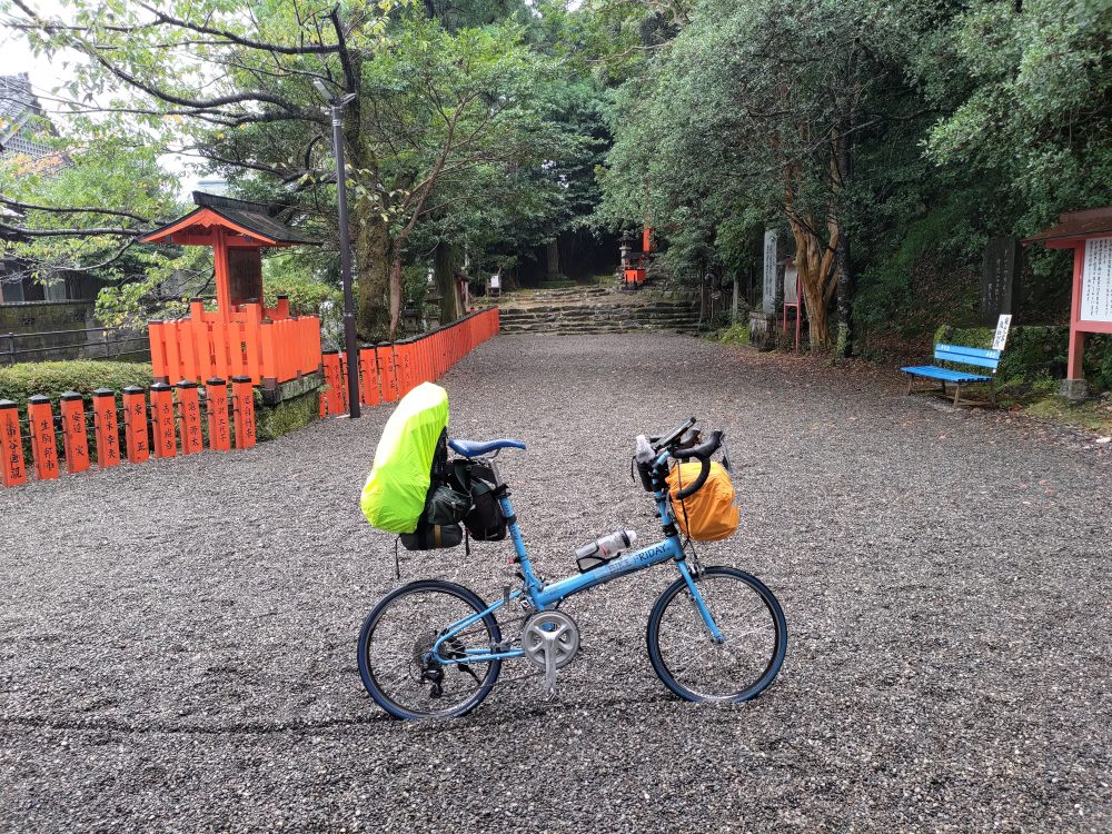 神倉神社のゴトビキ岩へ